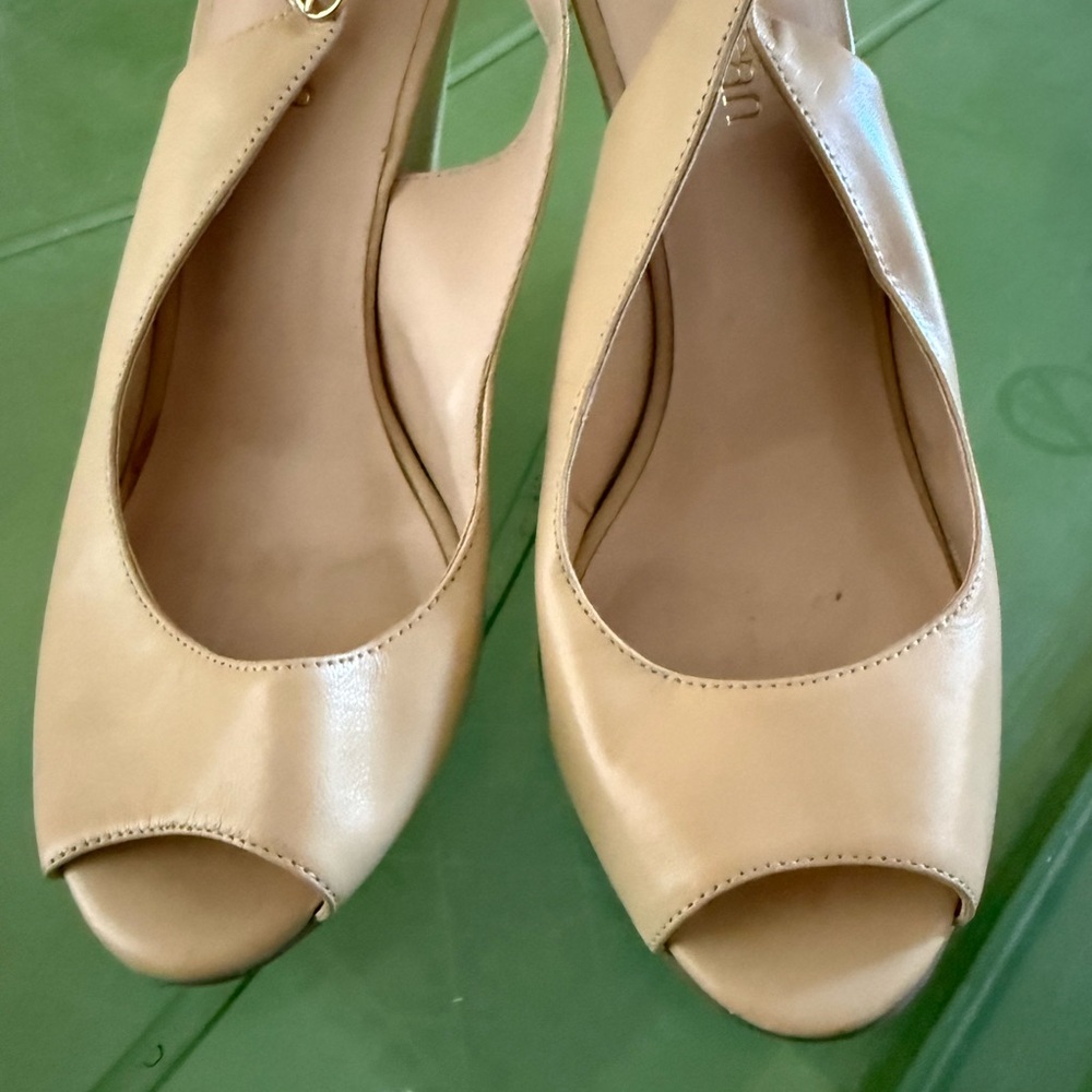 Cathy Jean Nude Peep-Toe Heels